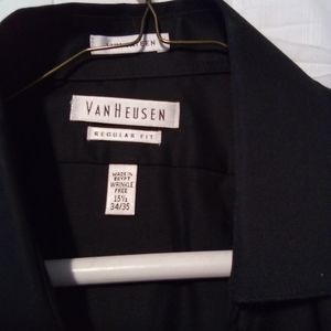 Men's Black Shirt.Van Heusen